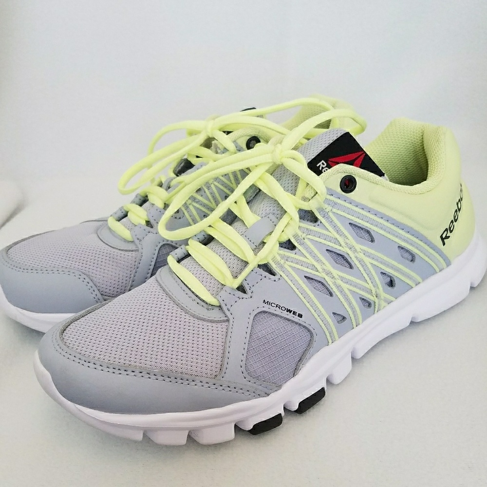 Reebok yourflex with memory tech and mircoweb